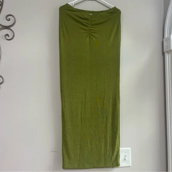 Cider Olive Green Crop Tank Top and High Waisted Ruched Maxi Skirt Set Medium(M) - Picture 7 of 8